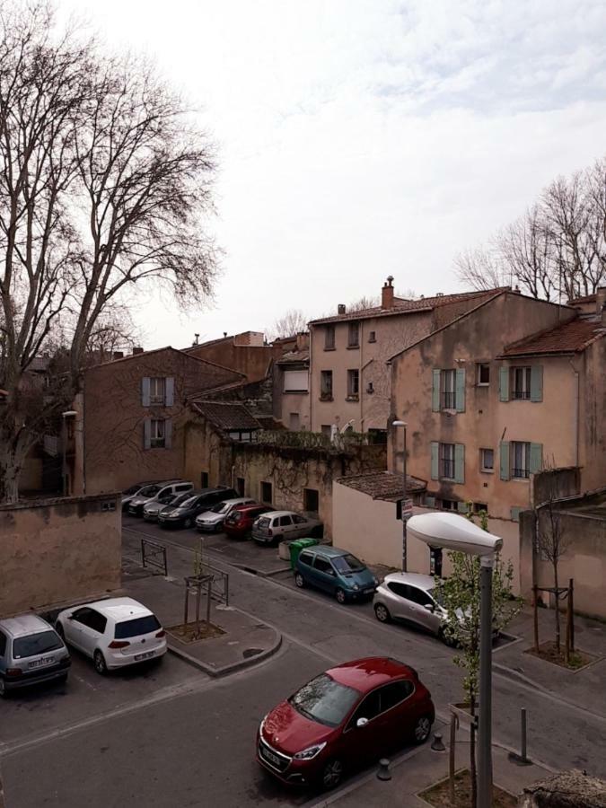 Le 4Bis Leilighet Avignon Eksteriør bilde