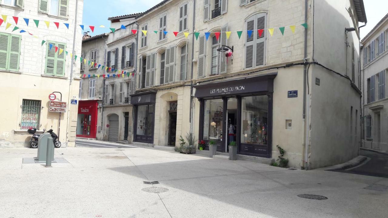 Le 4Bis Leilighet Avignon Eksteriør bilde